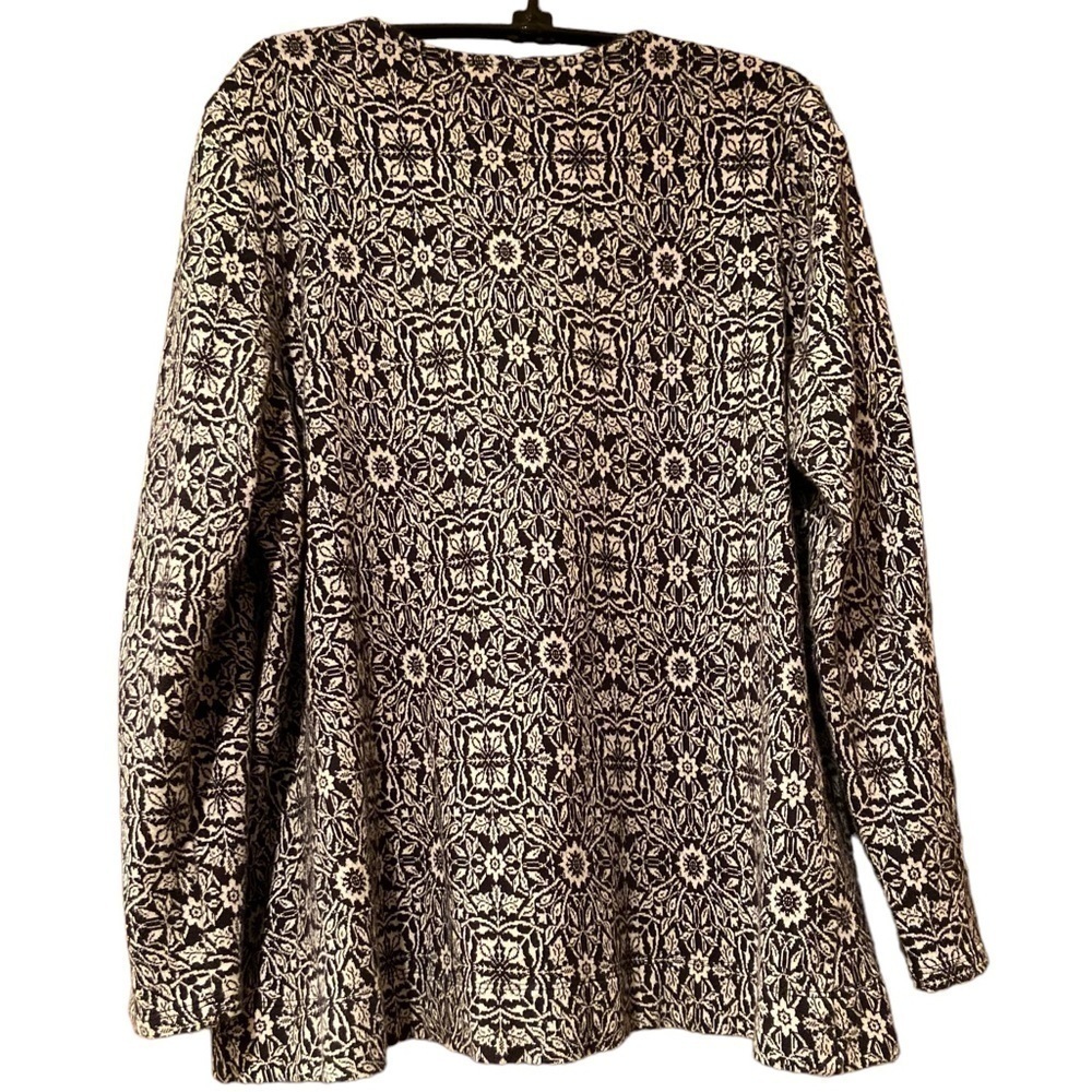 𝅺J Jill Top - Picture 2 of 7